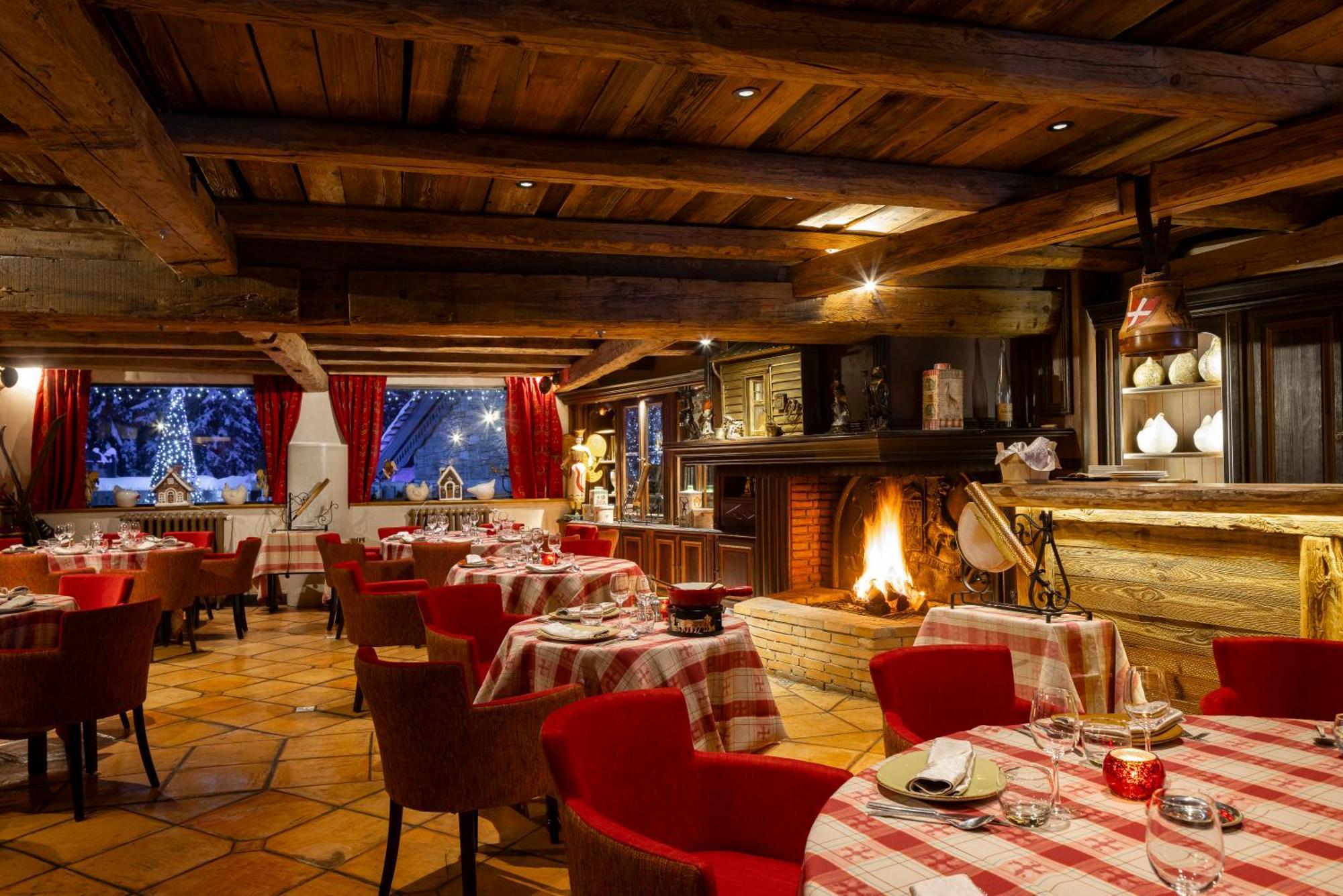 Le Lana Hotel Courchevel Bagian luar foto